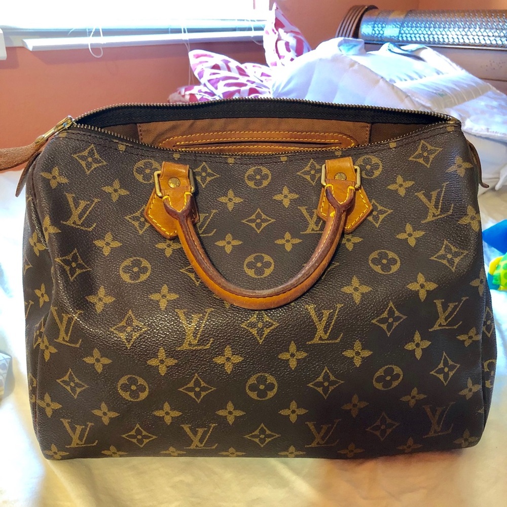 Louis Vuitton Speedy 30
